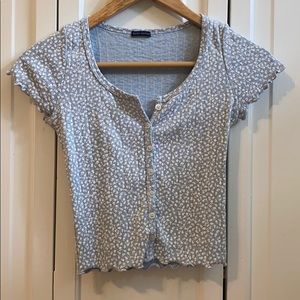 Brandy Melville Short Sleeve BlueFloral Buttondown